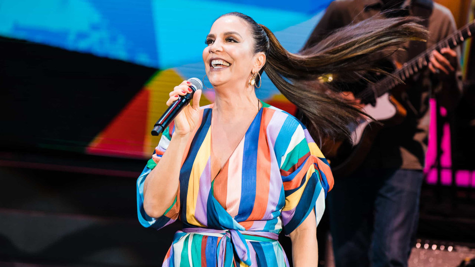 Ivete Sangalo celebra 49 anos e recebe vídeo narrado pelos filhos