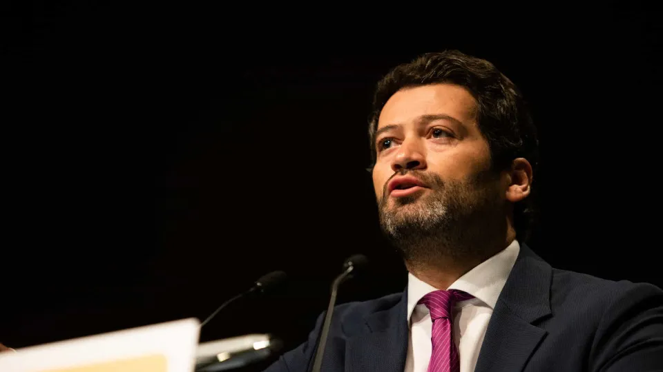 Chega avisa que "não tolerará" aumento dos impostos sobre combustíveis