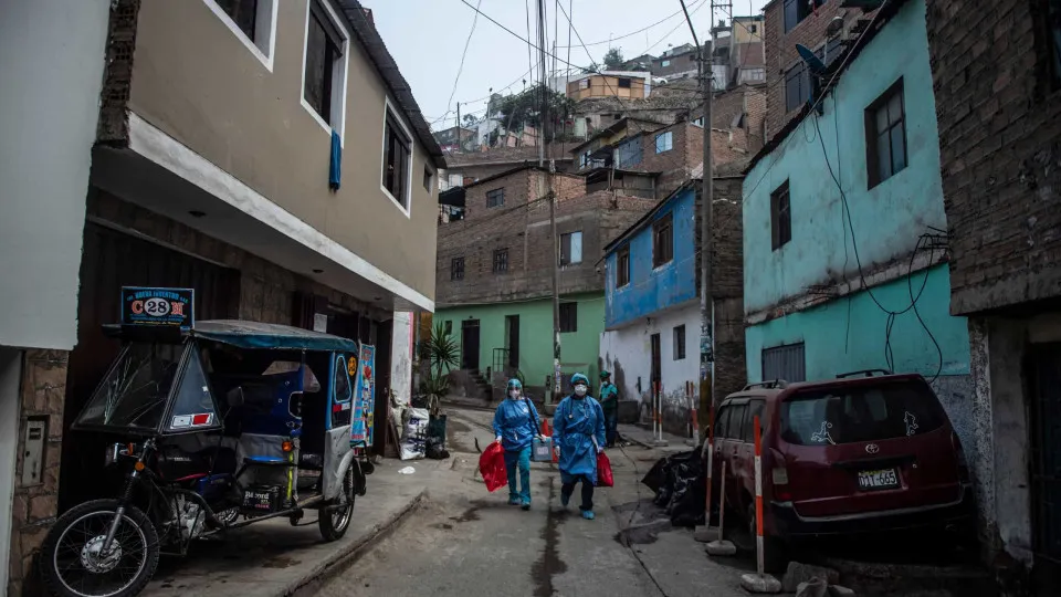 Sismo de magnitude 6 abala capital do Peru