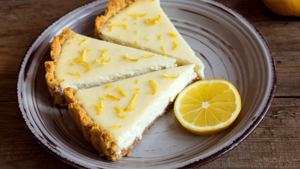 Adoce o seu dia com um cremoso cheesecake de limão