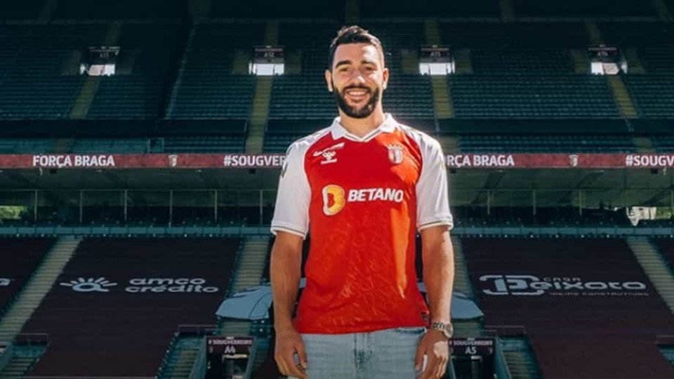 Tiago Esgaio chegou este verão a Braga mas vai ser cedido ao Arouca