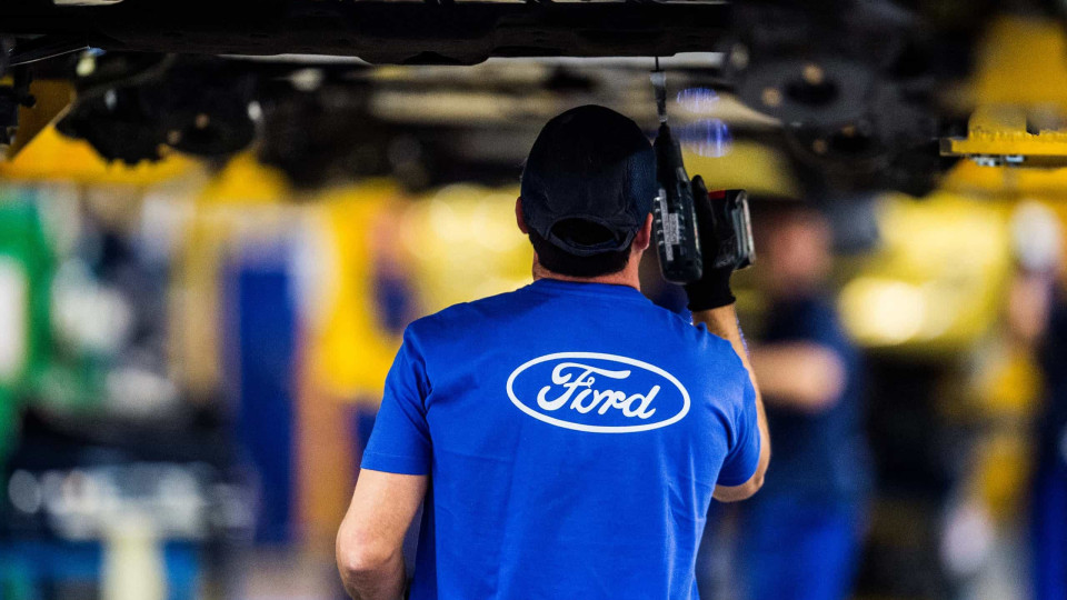 Ford em Valência paraliza esta semana devido à falta de semicondutores