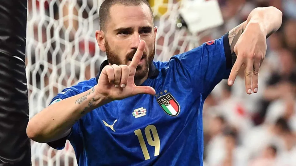 Bonucci torna-se o mais velho a marcar numa final de um Europeu