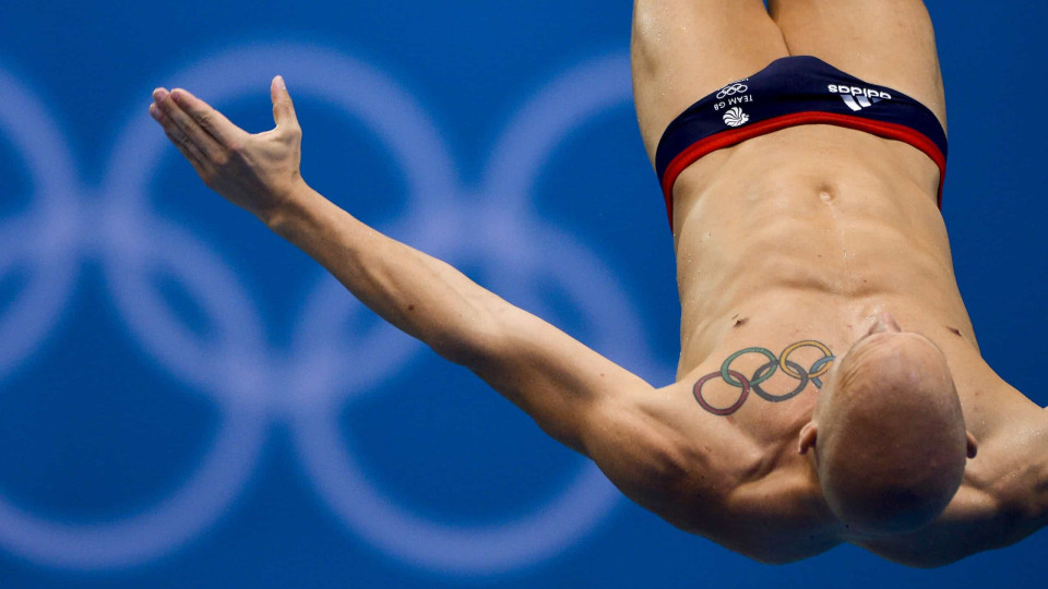 Atletas com tatuagens olímpicas