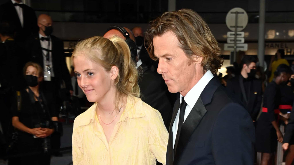 Filha de Julia Roberts estreia-se na 'red carpet' de Cannes