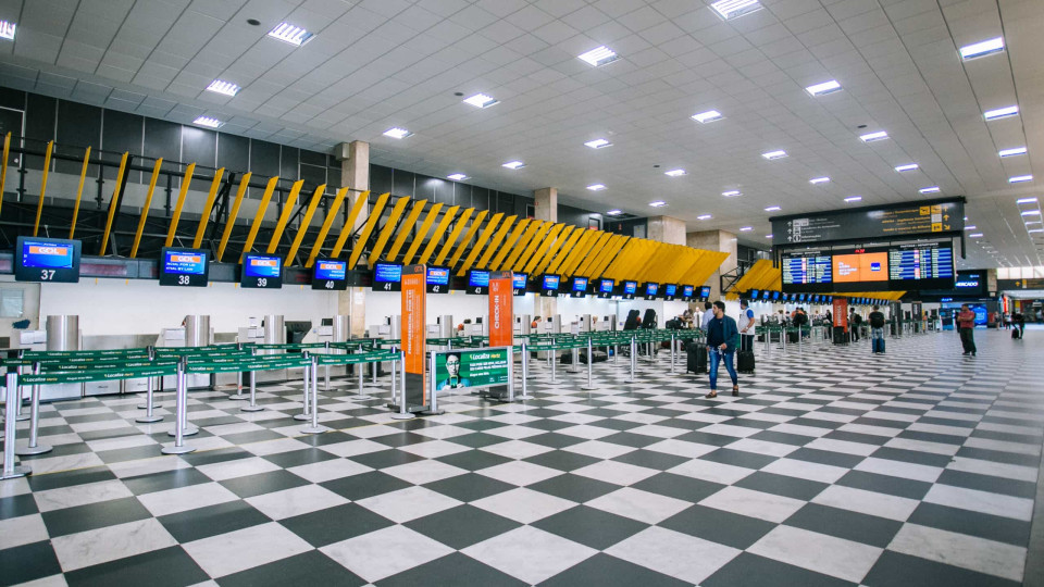 São Paulo leiloa 22 aeroportos à iniciativa privada