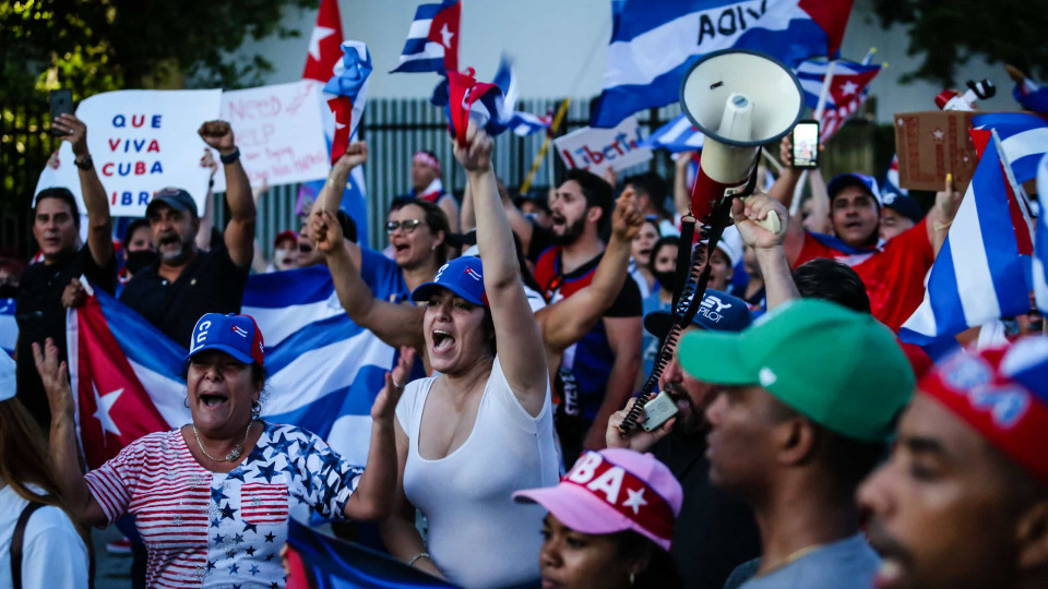 Cubanos de Miami preparam expedição de solidariedade com manifestantes