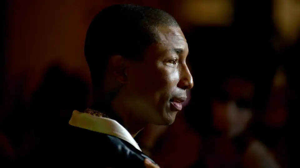 Pharrell Williams sobre famosos que dizem em quem vão votar: "Calem-se"