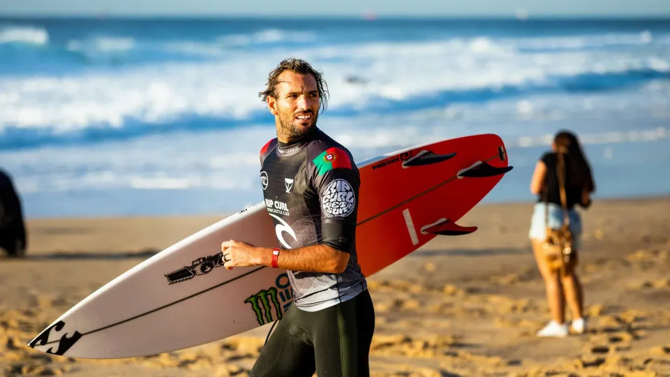 Surfistas portugueses confiantes para Challenger Series na Ericeira