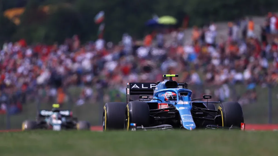 Ocon faz história na Hungria. Hamilton alcança o pódio e Max é 10.º