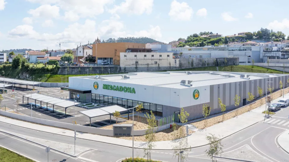 Mais uma Mercadona em Portugal. Abriu hoje supermercado em Famalicão