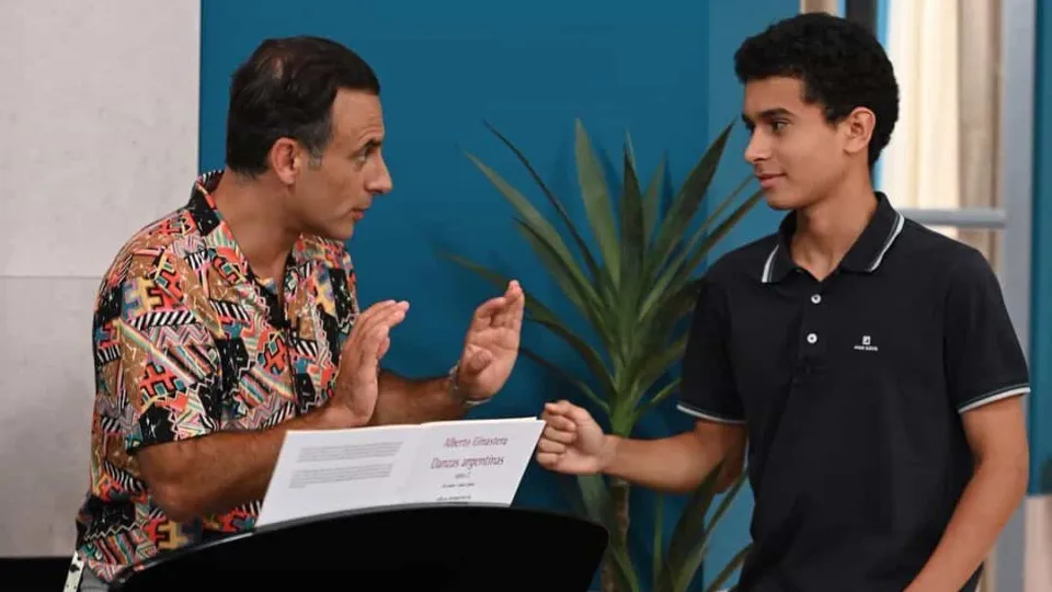 Filho de Rui Unas atua pela primeira vez em televisão