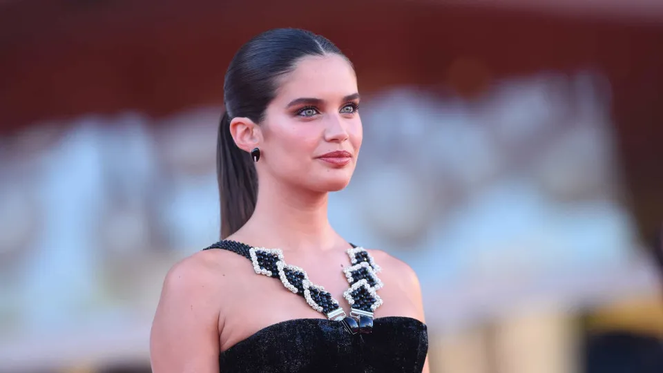 Sara Sampaio celebra chegada aos 8 milhões de seguidores no Instagram