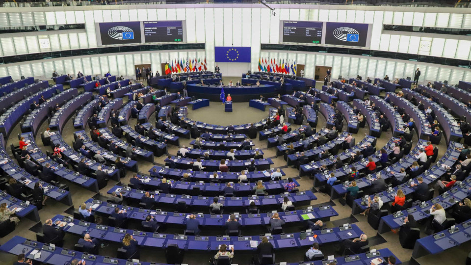 PE quer nova lei da liberdade dos media aprovada ainda nesta legislatura