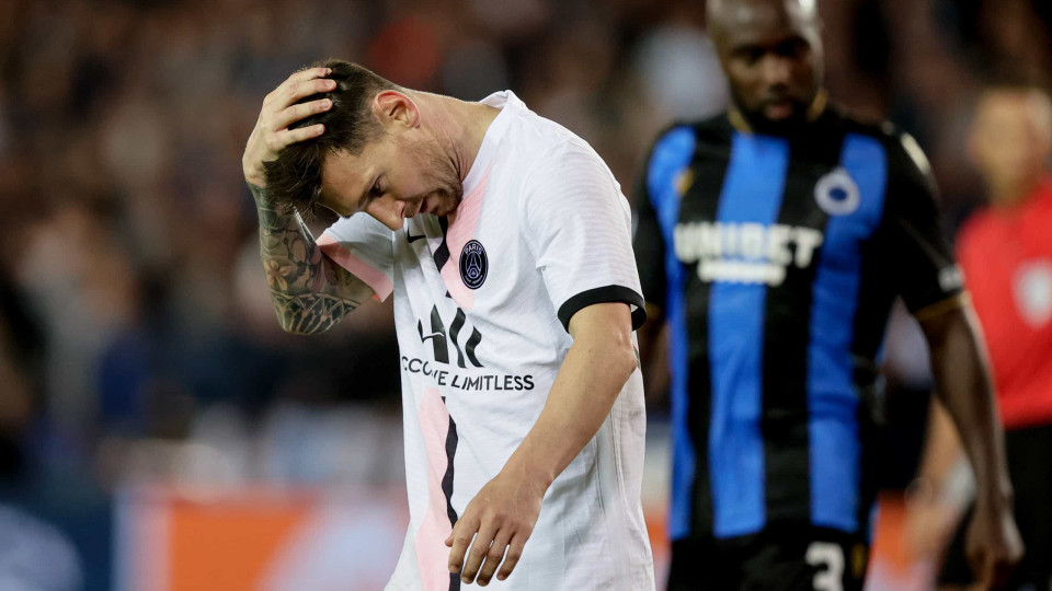 Treinador do Lyon 'declara-se' a Messi, mas avisa: "Temos de ser duros"