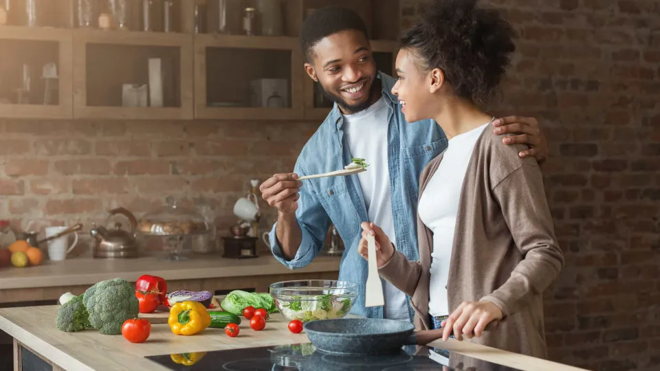Dia Mundial da Alimentação: Como poupar enquanto cozinha?