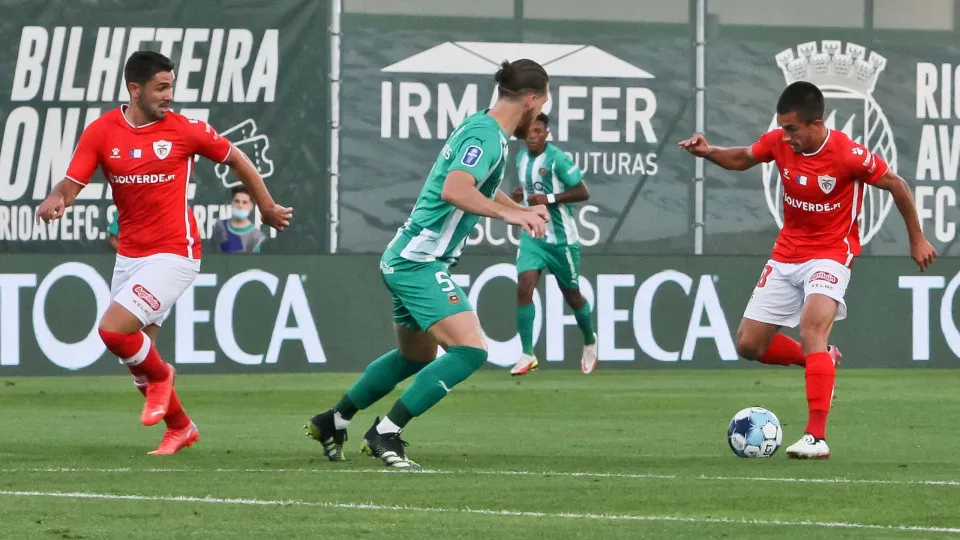 Rio Ave e Santa Clara empatam na Taça da Liga e FC Porto agradece