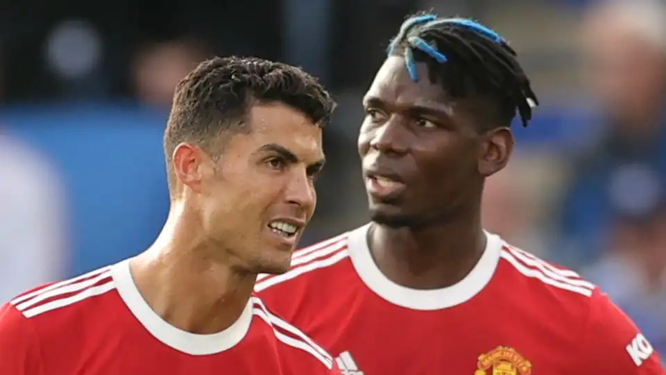 Pogba 'dá razão' a Cristiano Ronaldo: "Não vi Manchester United evoluir"