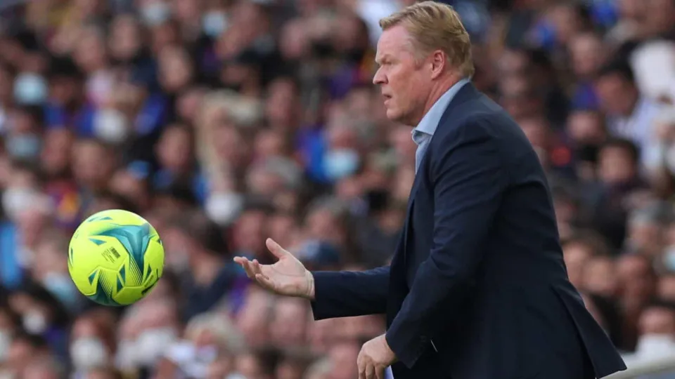 Koeman reage ao ataque de que foi alvo à saída de Camp Nou
