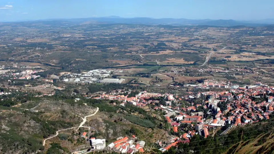 Covilhã inaugura escultura de homenagem a quem lutou pela liberdade