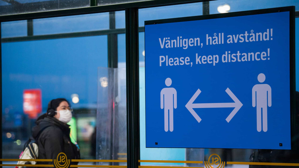 Suécia demorou a agir enquanto a pandemia 'varria' o país, diz comissão