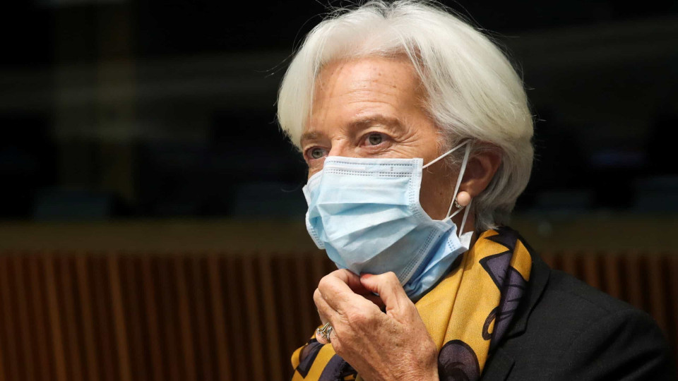 BCE. Christine Lagarde testa positivo à Covid-19