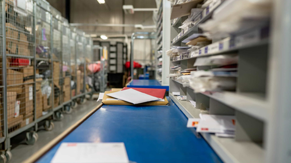 Aprovada lei sobre elementos essenciais de taxa nos serviços postais