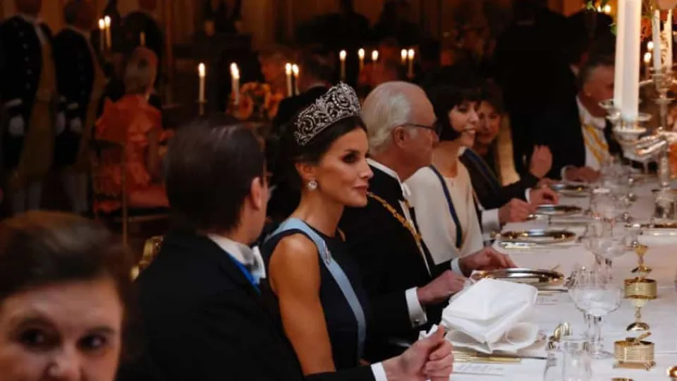 Rainha Letizia usa diadema de Lis, uma tiara carregada de simbolismo