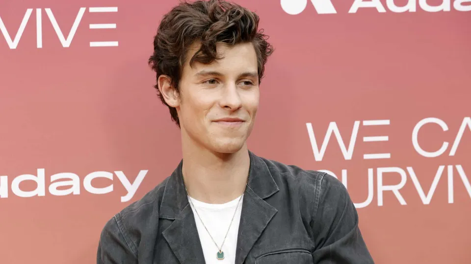Shawn Mendes lança balada duas semanas após separação de Camila Cabello