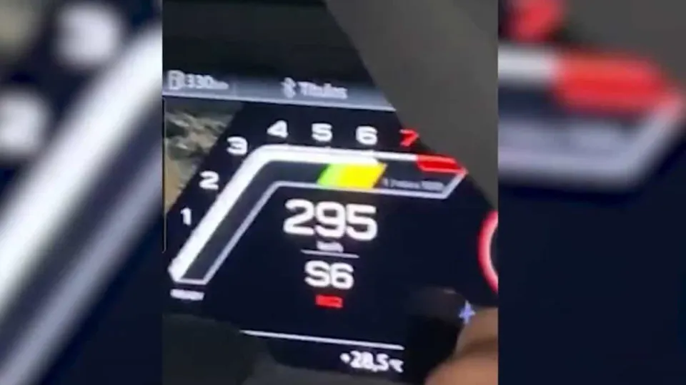 Condutor gravou-se a 295 km/h e vai responder em tribunal