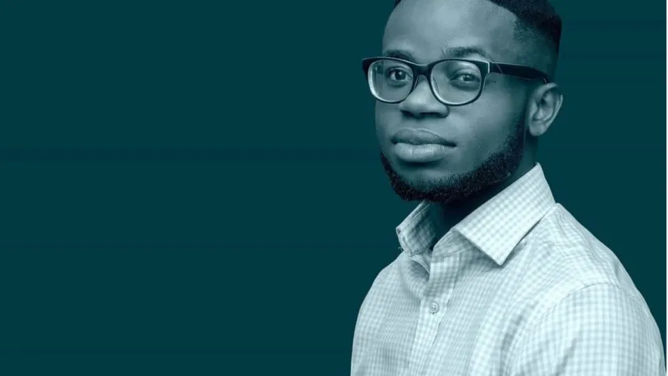 Estudante detetou falha em ilustrações de livros médicos. Mudança é viral