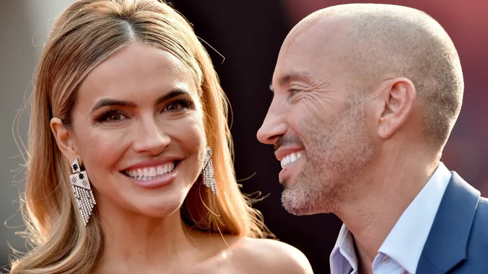 Chrishell Stause e Jason Oppenheim, de 'Selling Sunset', estão separados