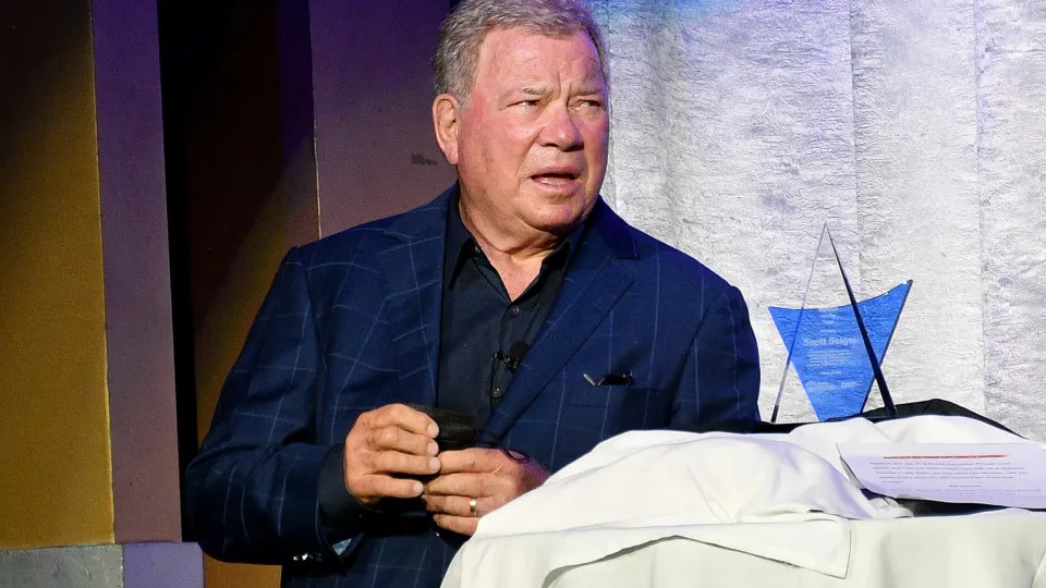 William Shatner, estrela de 'Star Treck', envolvido em acidente de carro