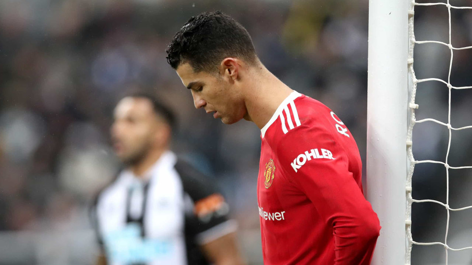 Cristiano Ronaldo e os jovens do United: "Se não querem a minha ajuda..."