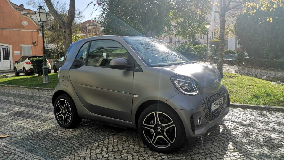 Testámos o Smart EQ Fortwo. Será que 130 km de autonomia é suficiente?