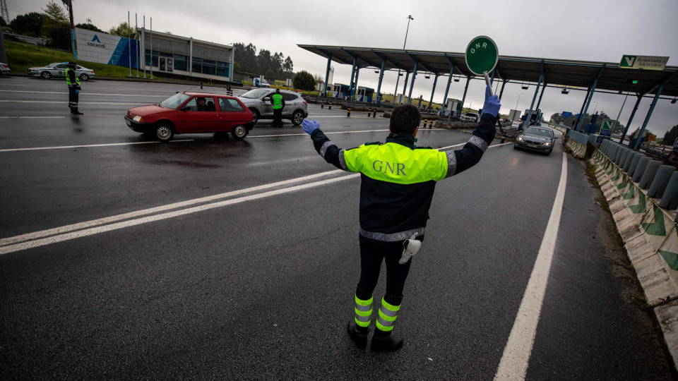 Posso ser multado por excesso de velocidade numa portagem?