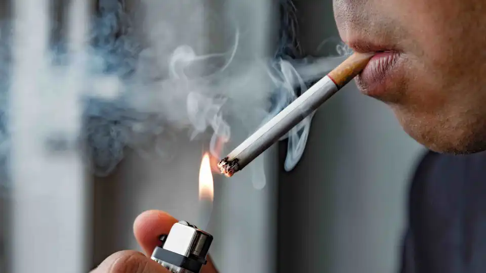 Não aumentar impostos sobre álcool e tabaco é "irresponsabilidade"