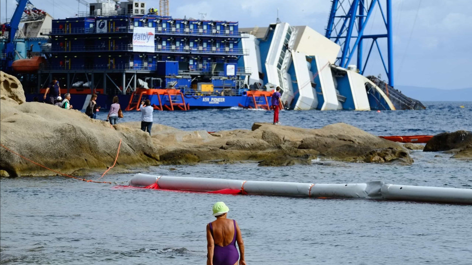 Costa Concordia. Acidente que chocou Itália aconteceu há 10 anos