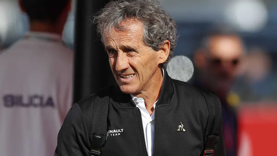 Alonso responsável pela saída de Prost da Alpine? Ex-piloto responde