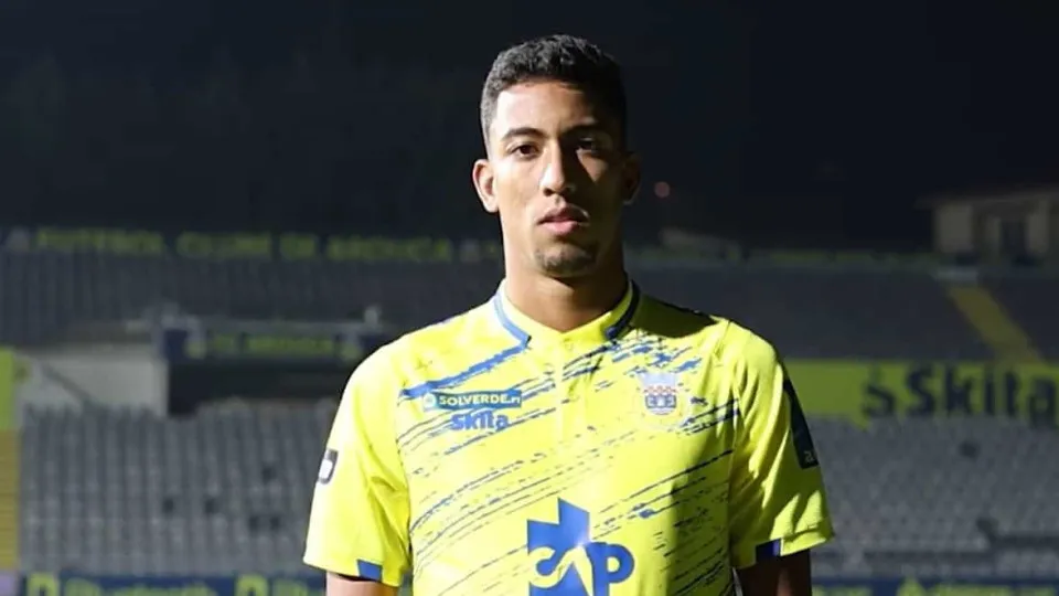 Bruno Marques reforça ataque do Arouca por empréstimo do Santos