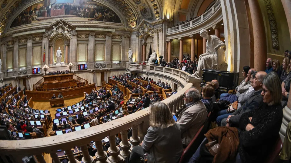 Parlamento aprova despenalização da morte medicamente assistida