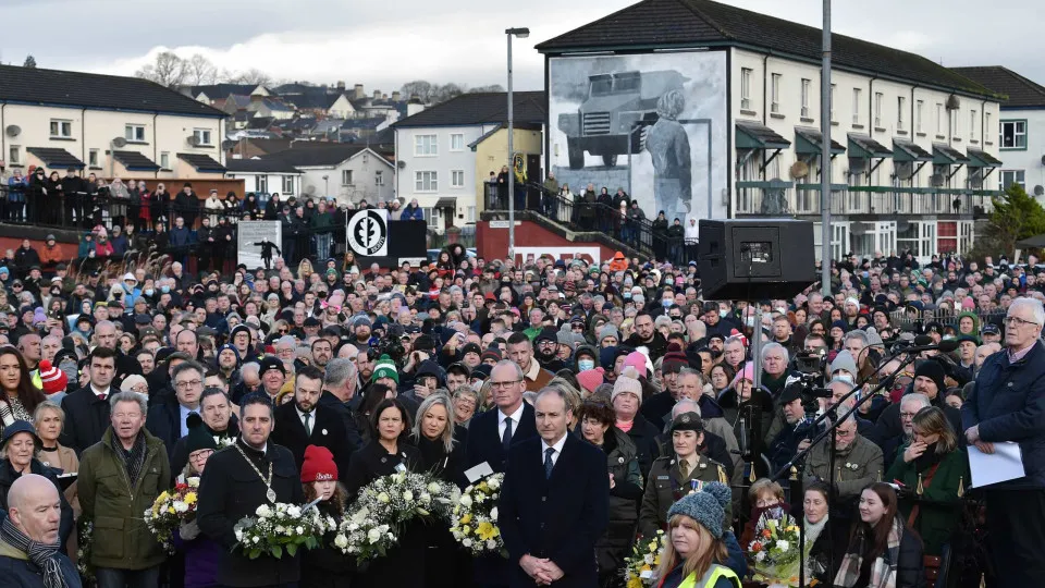 Meio século depois Derry assinala "Domingo Sangrento" com desfiles