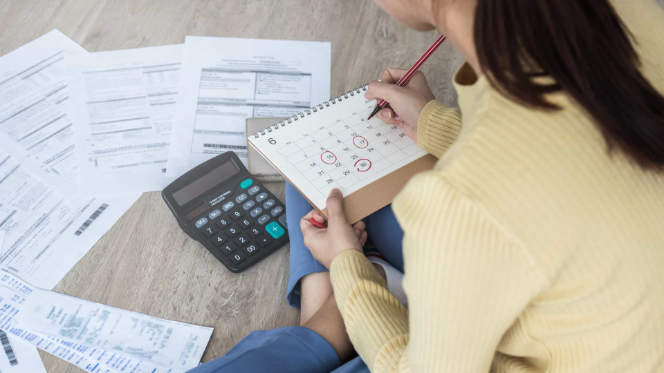 Contribuintes têm uma semana para validar faturas para efeitos do IRS