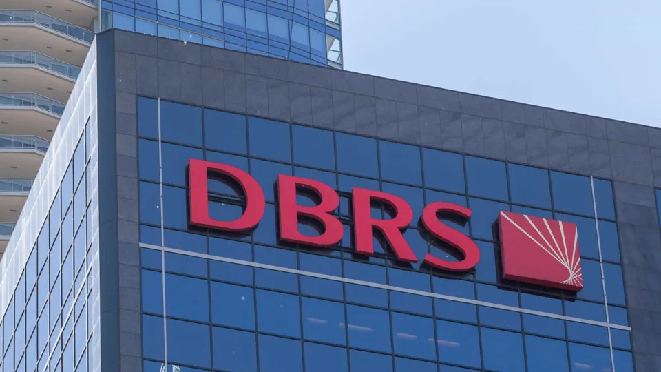 DBRS 