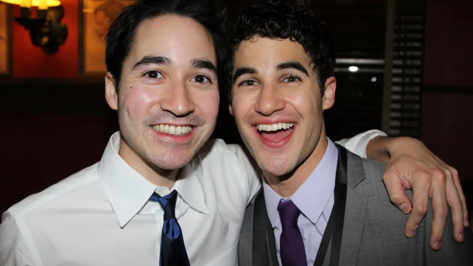 Irmão de ator de 'Glee' Darren Criss morre aos 36 anos