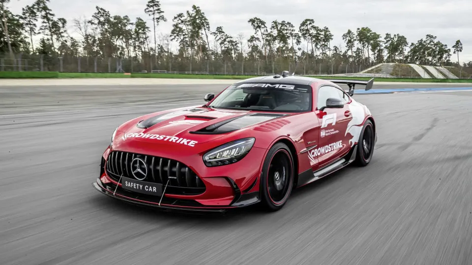 Conheça ao pormenor o safety car da F1, o Mercedes-AMG GT Black Series