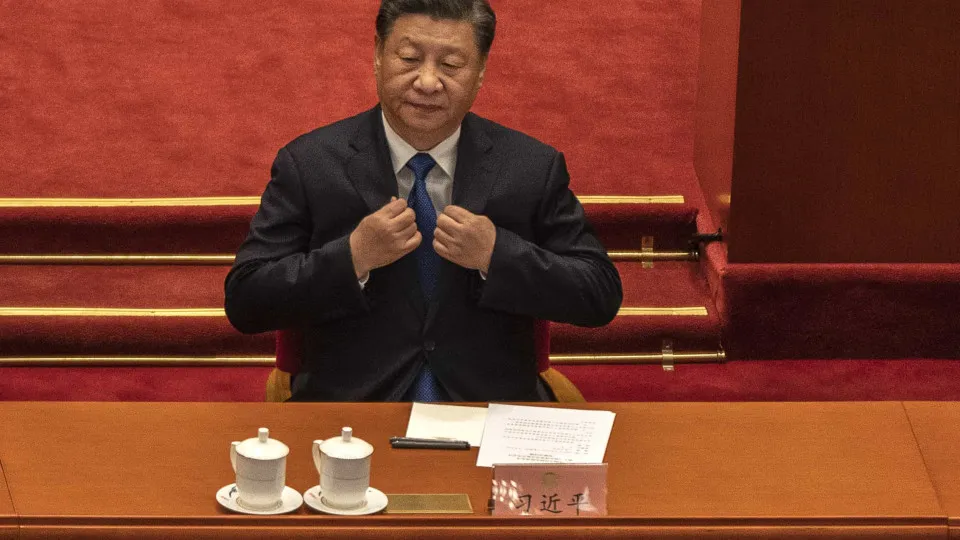 Xi Jinping admite melhor qualidade de vida face a declínio demográfico