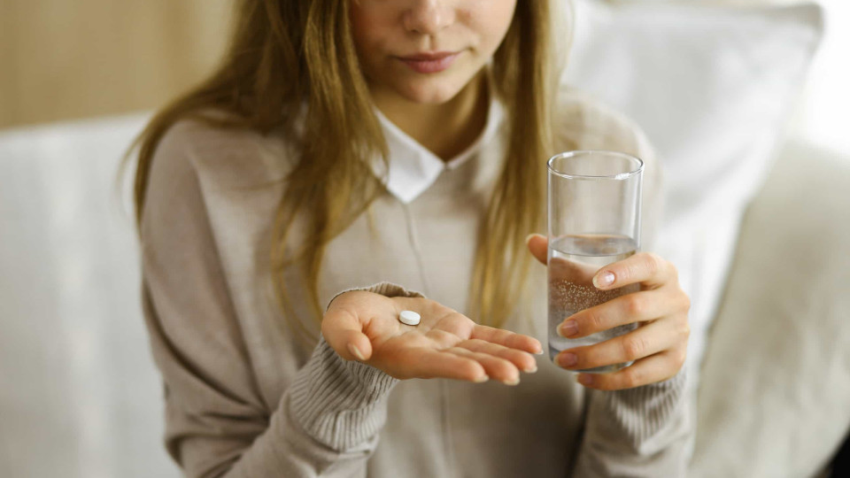 O leitor perguntou: Posso tomar paracetamol e ibuprofeno juntos?