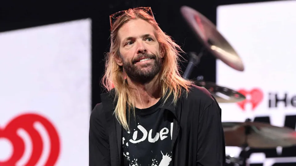 Primeiras reações à morte de Taylor Hawkins dos Foo Fighters