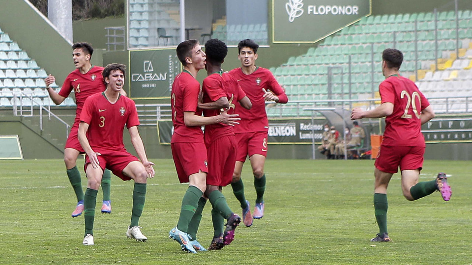 Portugal garante presença no Europeu de sub-17 mesmo com um jogo